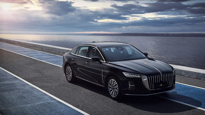 Аналог BMW 5-series за 4,79 млн рублей и заменитель BMW X3 за 5 млн рублей. В России стартовали продажи седана Hongqi H5 и кроссовера Hongqi HS5