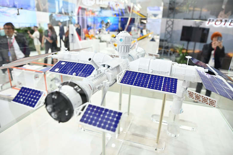 При строительстве Российской орбитальной станции будут использовать новые технологии. В том числе более эффективные солнечные батареи