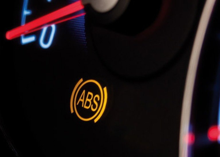 13 комплектаций Lada Granta с ABS появятся в продаже в августе этого года