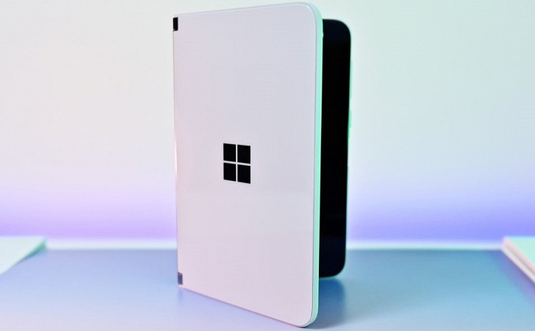 Microsoft Surface Duo 2 сняли с производства, владельцам поломанных устройств возвращают деньги