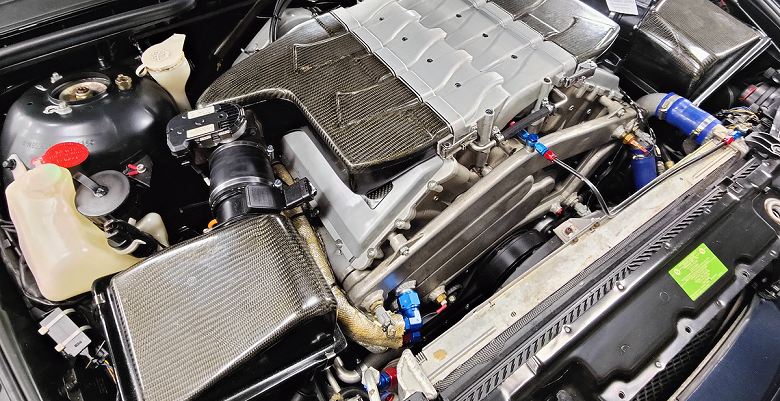 Продается «самый уникальный BMW M5» с мотором W10