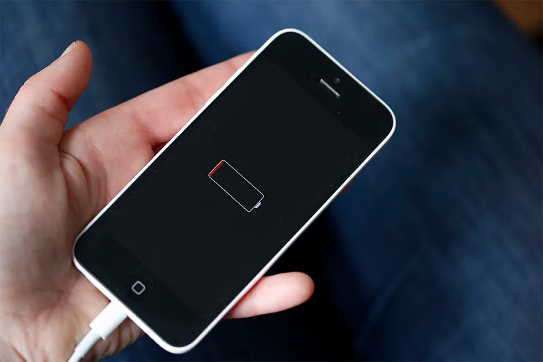 Apple заплатит за «запланированное устаревание» iPhone. Суд длился с 2017 года