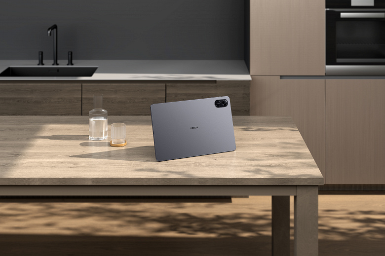 Большой экран, 120 Гц, металлический корпус и шесть динамиков. В Россию прибыл Honor Pad X9 &mdash; со скидками к учебному году