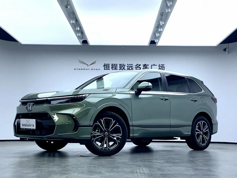 Honda CR-V вернулась в Россию. Теперь под названием Honda Breeze