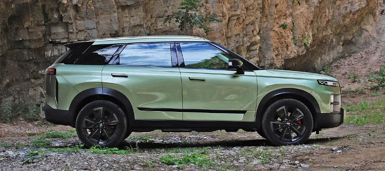 Свежий дизайн, полный привод, автопилот уровня 2,5, Snapdragon 8155, расход около 7 л/100 км. Chery открыла предпродажи совершенно нового кроссовера Chery Exploration 06