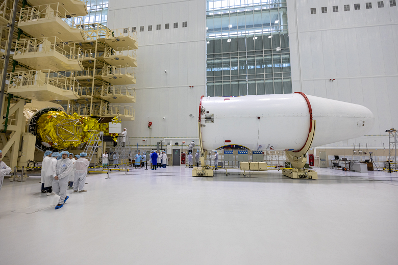 Первая в истории современной России лунная миссия: на Восточном готовят &laquo;Союз-2.1б&raquo; к запуску &laquo;Луны-25&raquo;