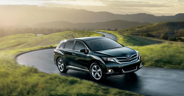 Россияне назвали самые надежные, безопасные и красивые машины. В числе лучших – Toyota Venza, Volvo XC70 и Kia Stinger