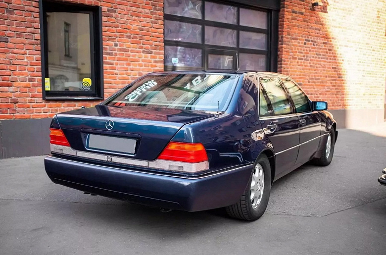 В Москве продают бронированный «шестисотый» Mercedes-Benz W140, который возил Евгения Примакова: пробег 105 тыс. км и всего один владелец за 28 лет