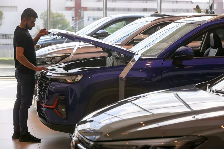 Россияне по-прежнему покупают Toyota, Kia, Hyundai и Volkswagen — названы самые популярные бренды на вторичном рынке