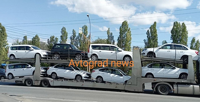 АвтоВАЗ начал поставки Lada Largus