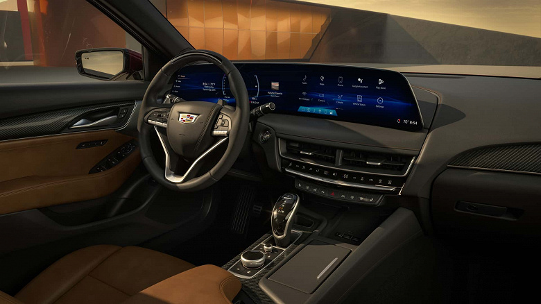 Это новый «Кадиллак». Представлен Cadillac CT5 2025 с 33-дюймовым 9K-дисплеем