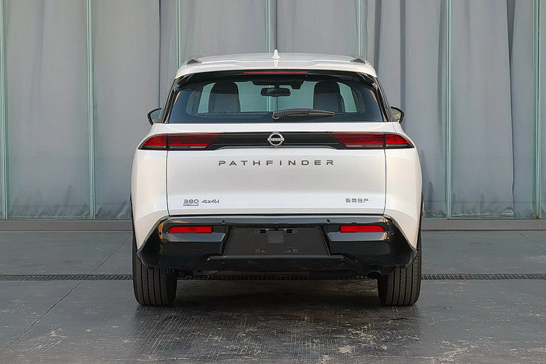 Представлен новый Nissan Pathfinder. Автомобиль создан на базе Infiniti QX60
