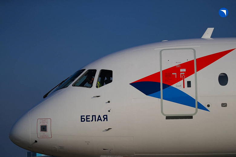 Авиакомпания «Азимут» заменила американскую RMS-систему на российскую. В этом она опередила «Аэрофлот»