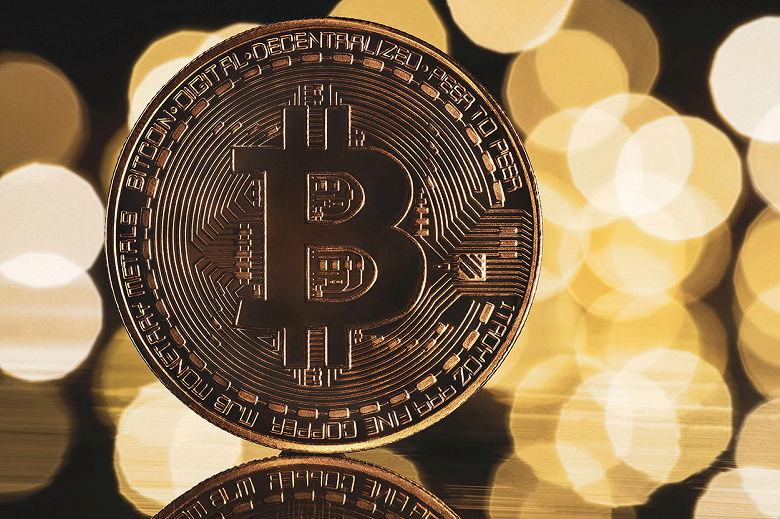 Bitcoin подорожал до 30 тыс. долларов, Ethereum прибавила 5%. Итоги позитивной недели на рынке криптовалют
