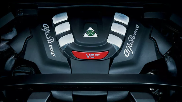 Правила Евро-7 не страшны легковым машинам. 512-сильный V6 Alfa Romeo будет использоваться и дальше