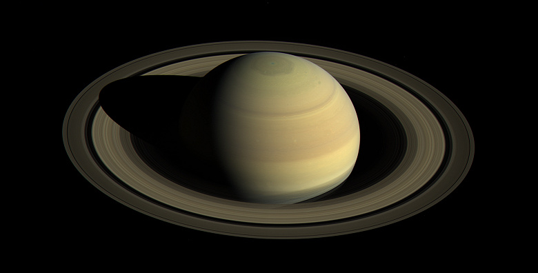 Новые исследования объясняют происхождение колец Сатурна и ледяных спутников