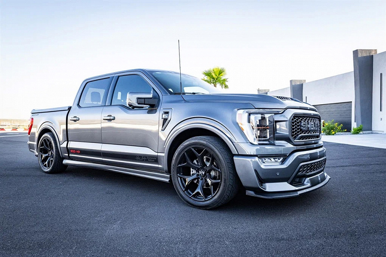 В США представили бешеный пикап Ford F-150 Carroll Shelby Centennial Edition: его мотор V8 развивает 800 л.с.