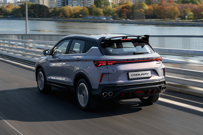 Очередь на &laquo;белорусский Coolray&raquo; в Белоруссии растянулась на полгода. Geely Atlas Pro ждать не меньше