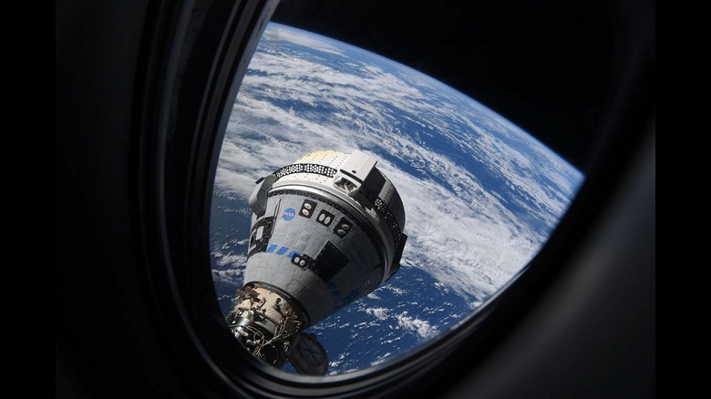 Первый полёт космического корабля Boeing Starliner с экипажем отложен до апреля 2024 года