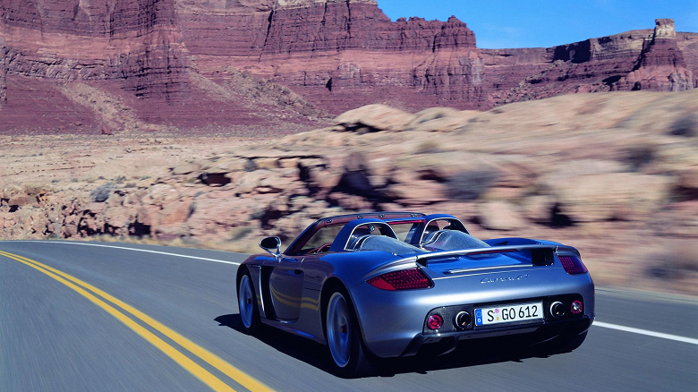 Владельцы Porsche Carrera GT ждут критически важные запчасти почти год — и это не в России, а в США. При этом автомобили не рекомендуют использовать