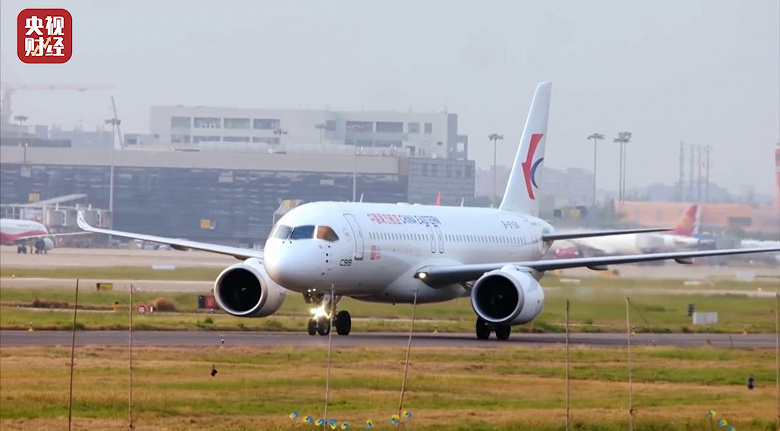 Китайский заменитель Airbus A320 и Boeing 737 нарасхват. На лайнер COMAC C919 собрано уже более 1200 заказов