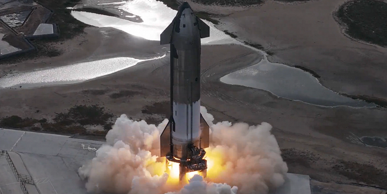 Видео дня: SpaceX испытала Starship S28 и Super Heavy B10 перед запуском в космос