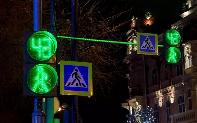 В России начали тестировать новые светофоры. К ним есть вопросы