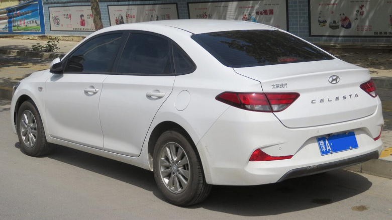 «Китайский Солярис» не перестает дешеветь в России. Стоимость седана Hyundai Celesta с 6-ступенчатым «автоматом» опустилась уже до 2,1 млн рублей