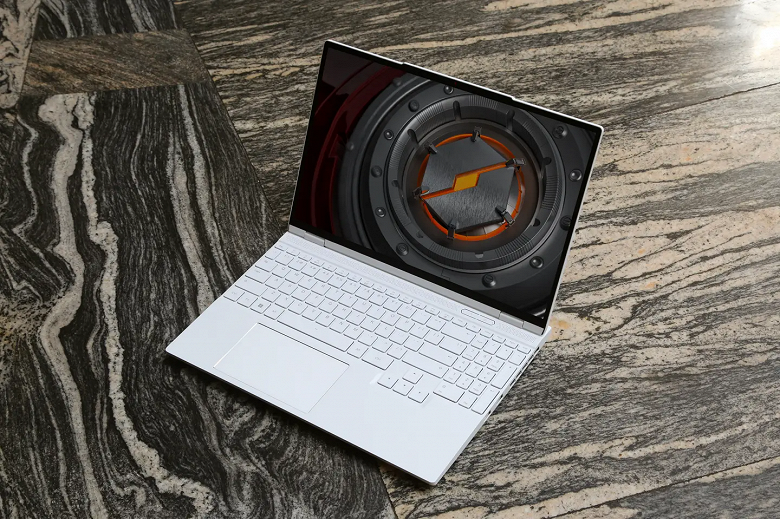 AMD R7 8845H, Nvidia RTX 4060 Laptop, 240 Гц, 80 Вт•ч. Представлен ноутбук Mechanical Revolution Wing Loong 15 Pro