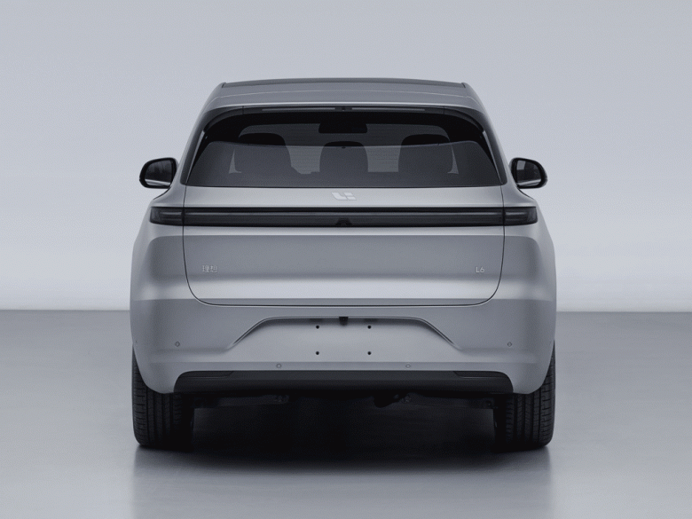 &laquo;Младший брат&raquo; лучшего китайского автомобиля 2022 года и самая дешёвая модель производителя. Раскрыты все подробности о Li Auto L6
