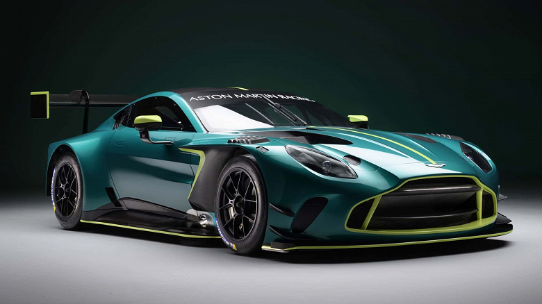 Presenting Aston Martin Vantage GT3