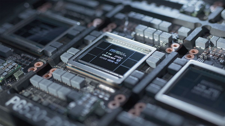 Дефицит ускорителей Nvidia H100 снизился, и компании начали распродавать свои запасы