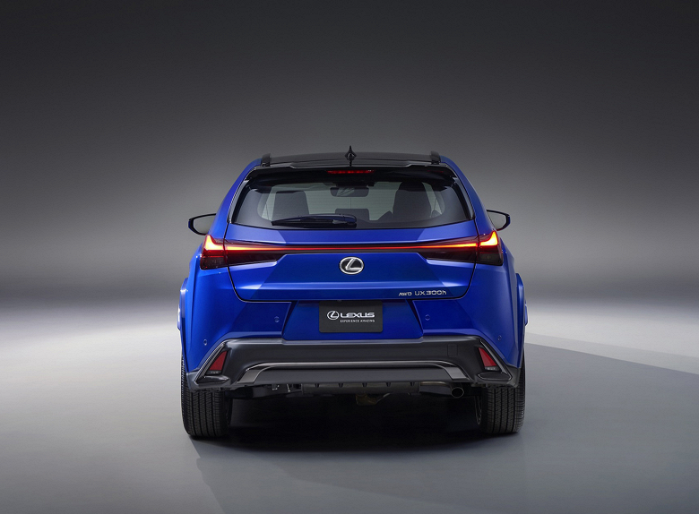 Introducing the new Lexus UX 300h. Power grew to 199 hp, price increased to 38 thousand. dollars