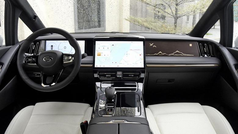 Заменитель Toyota Alphard официально выходит в России: на минивэн GAC M8 выдано ОТТС