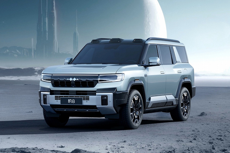 И в лес, и по дрова, и космонавтов в поле искать. Новейший внедорожник BYD Leopard 8 принял участие в поисково-спасательной операции после посадки &laquo;Шэньчжоу-18&raquo;