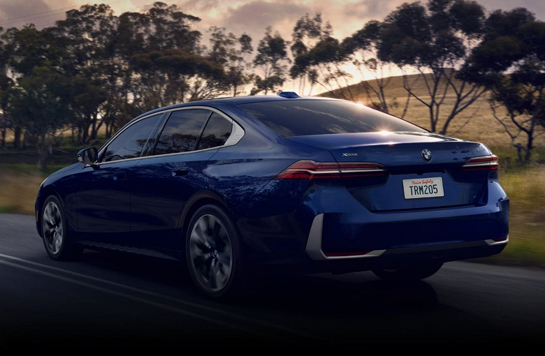 Минус 5,5 млн рублей всего за полгода: новейшая &laquo;пятерка&raquo; BMW сильно подешевела в России