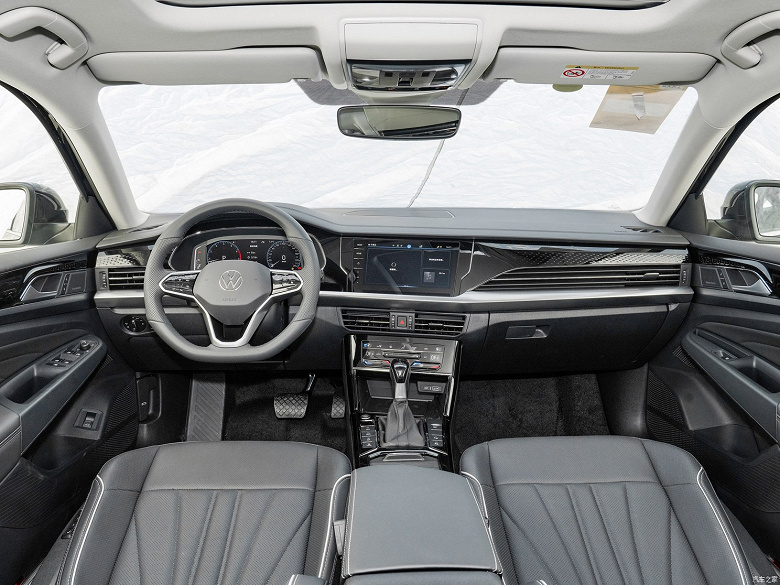 Представлен Volkswagen Passat 380TSI 2024 Outstanding Edition. 220 л.с., хорошее оснащение, три года бесплатного обслуживания и сниженная на 2,8 тыс. долларов цена