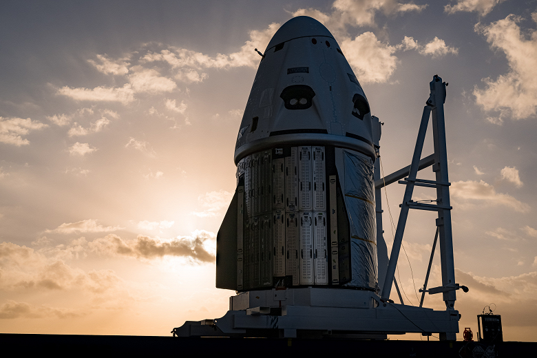 Корабль SpaceX Crew Dragon Endeavour побил рекорд: он провёл на орбите 466 дней