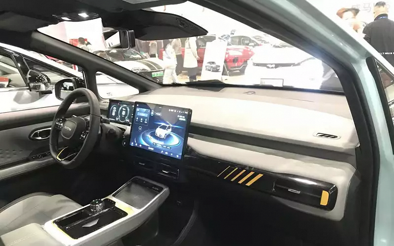 Названы самые продаваемые минивэны в мире: лидируют GAC Aito Y, Kia Carnival и Toyota Sienna