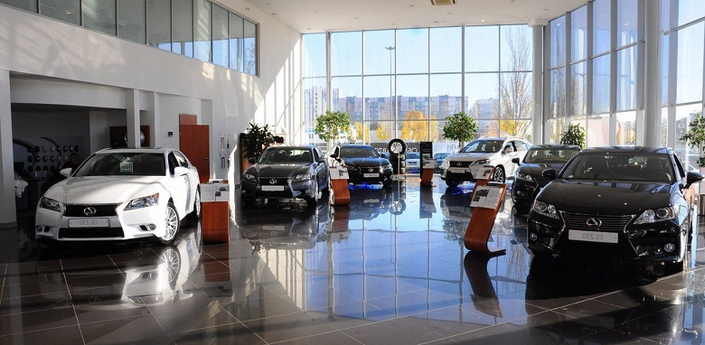 Продажи новых машин в России взлетели на 70% в 2024 году