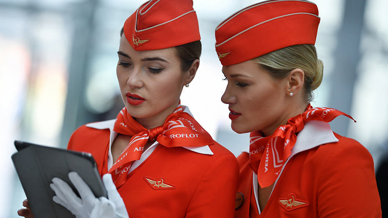 «Аэрофлот» уже переходит с iPad на российские планшеты