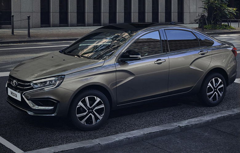 Geely Emgrand, Omoda S5 и BAIC U5 Plus. АвтоВАЗ назвал конкурентов «автоматической» Lada Vesta и рассказал, по чему отечественный автомобиль лучше «китайцев»