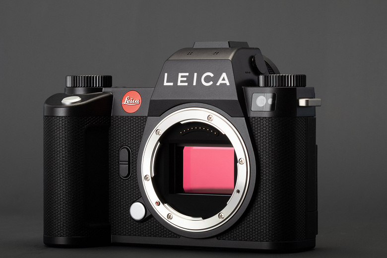 Корпус из магниевого сплава, полнокадровый 60-мегапиксельный датчик, встроенная 5-осевая стабилизация и запись видео 8К. Представлена Leica SL3