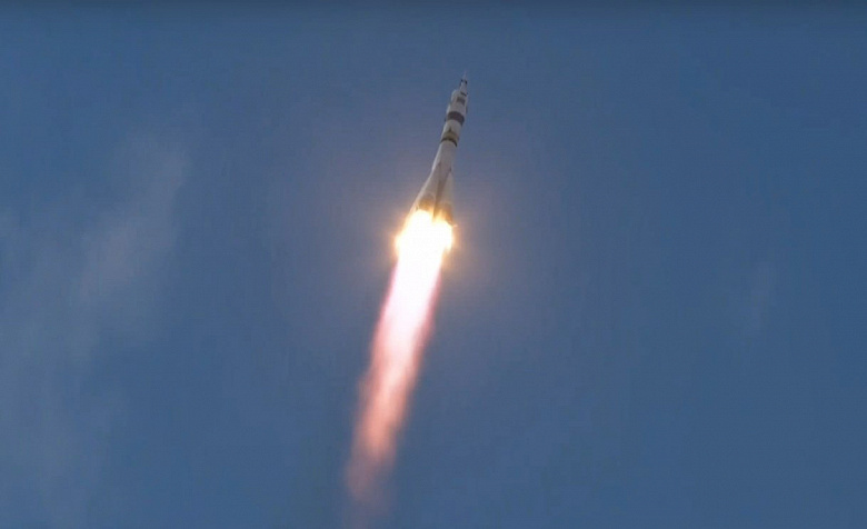 Со второй попытки у Роскосмоса всё получилось. Ракета-носитель «Союз-2.1а» с пилотируемым кораблем «Союз МС-25» стартовала с Байконура