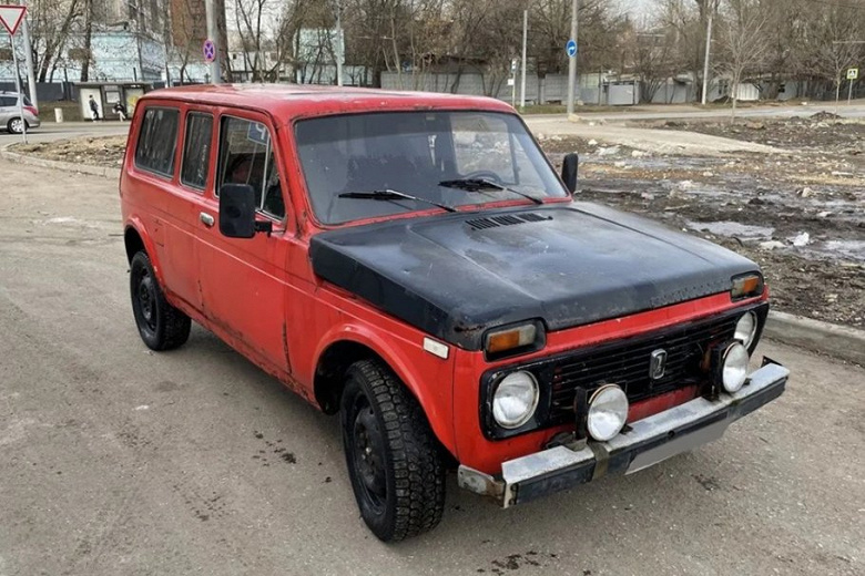В России на продажу выставили редчайшую Lada Niva «Кедр» (ВАЗ-2129). За нее просят всего 160 тыс. рублей