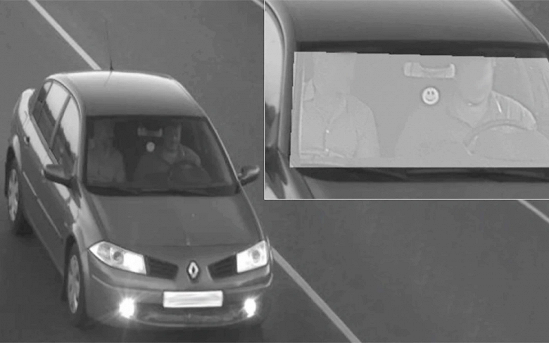 Нейросети помогут: дорожные камеры в РФ можно обучить, чтобы они распознавали, когда водитель набирает текст на телефоне