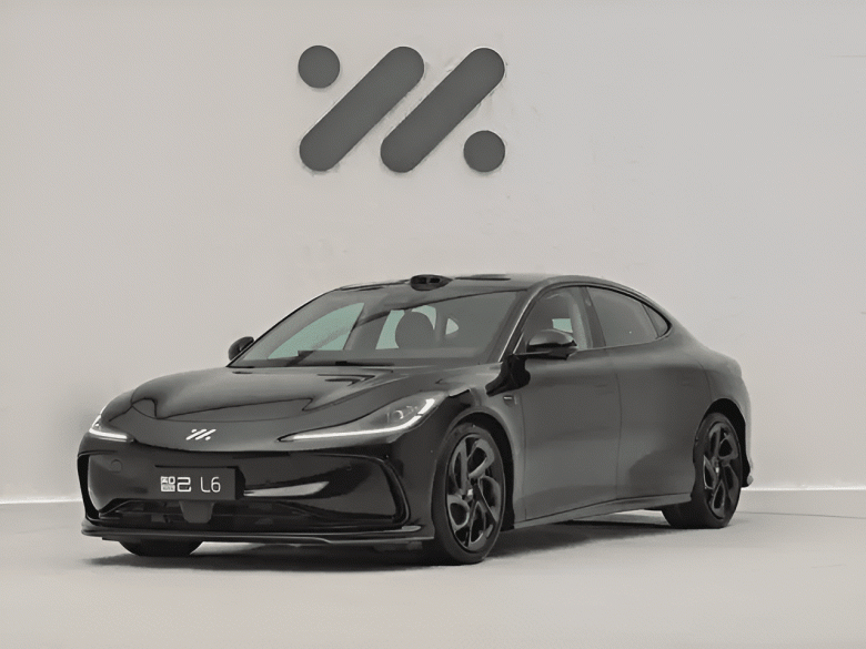 Представлен первый в мире серийный автомобиль с твердотельным аккумулятором, повышенной безопасностью, 900-вольтовой зарядкой и огромным дисплеем &mdash; IM L6