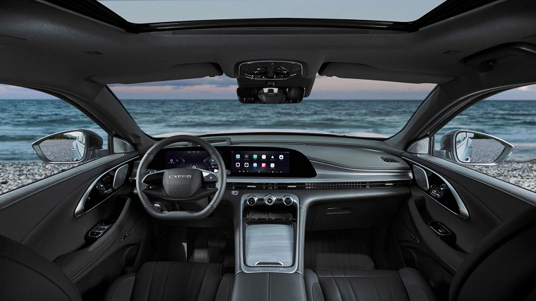 В России стартовали продажи совершенно нового Exeed TXL — с обновленным интерьером, 8-ступенчатым «автоматом» и полным приводом в базе