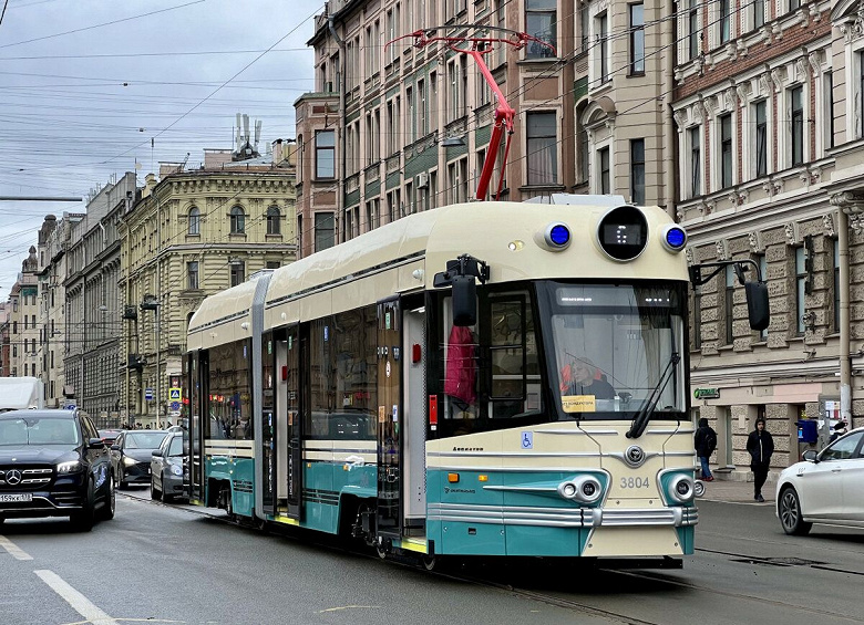 «Умный» трамвай убил человека в Санкт-Петербурге
