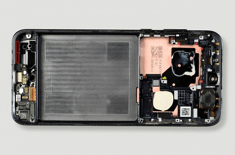 Нет, в этом Huawei пока не преуспела. Анализ показал, что SoC Kirin 9010 в смартфоне Pura70 Ultra всё ещё производится по старому техпроцессу 7 нм